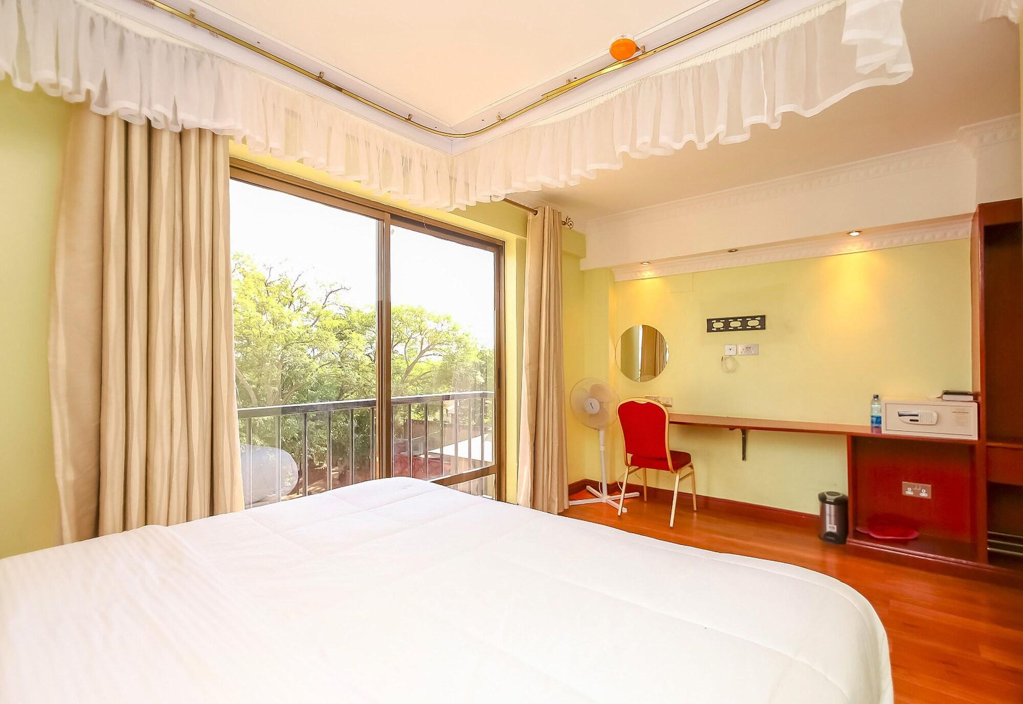 โรงแรมไนโรบี อัพเปอร์ฮิลล์ ภายนอก รูปภาพ