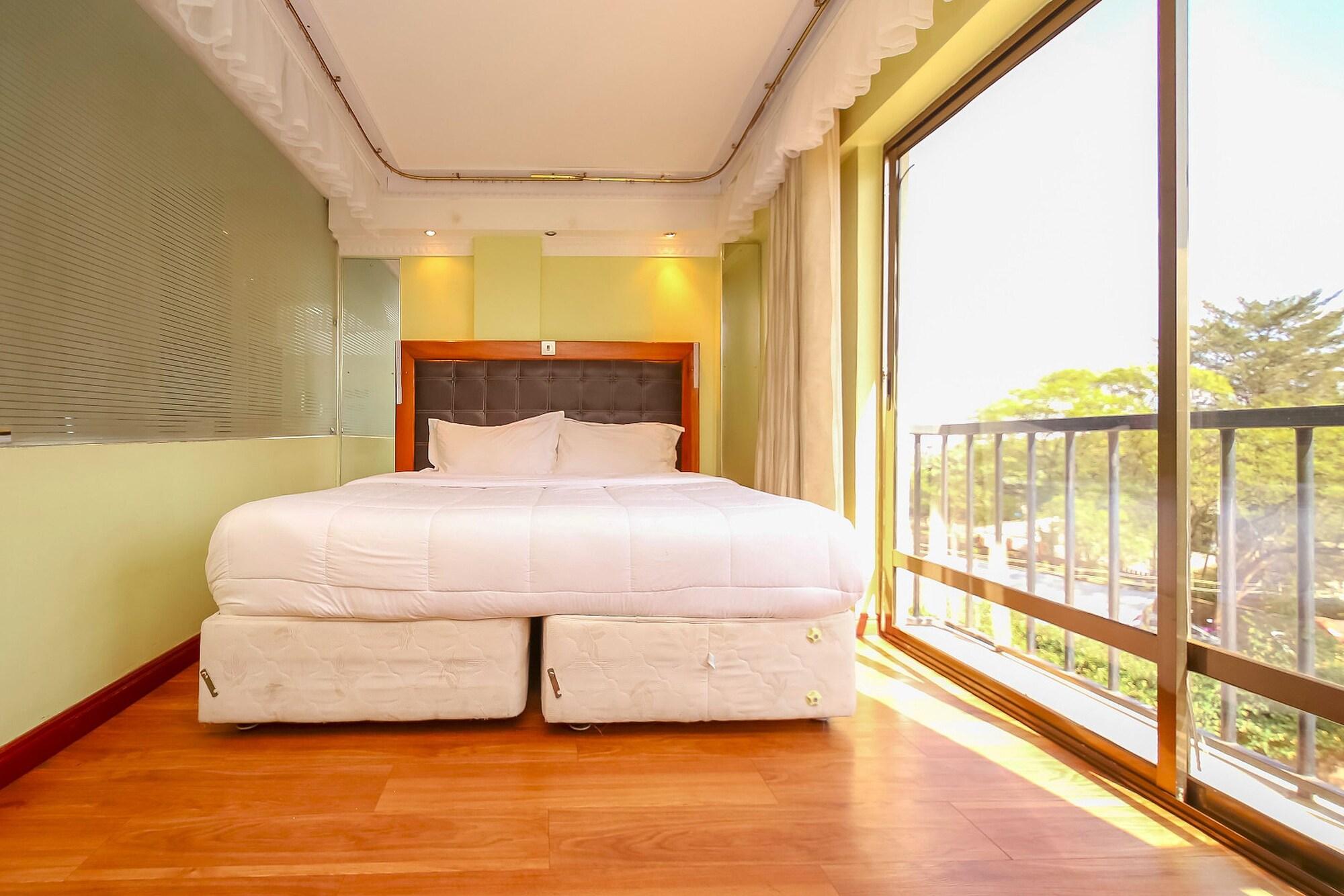 โรงแรมไนโรบี อัพเปอร์ฮิลล์ ภายนอก รูปภาพ