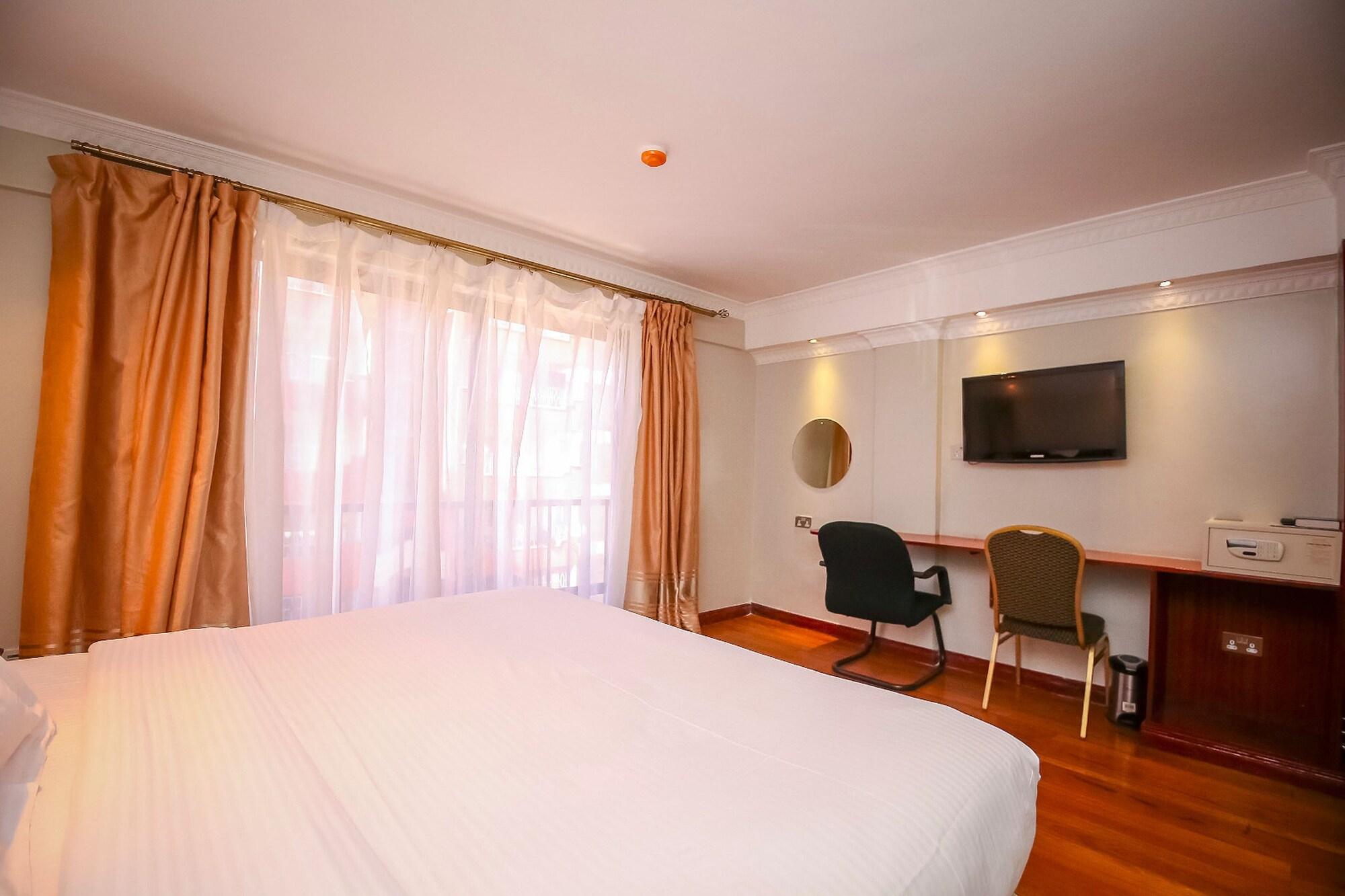โรงแรมไนโรบี อัพเปอร์ฮิลล์ ภายนอก รูปภาพ