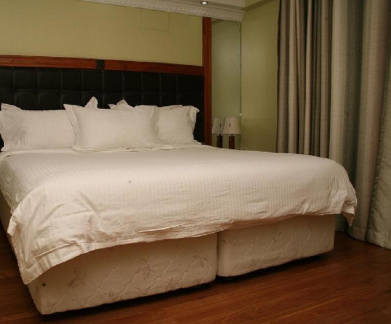 โรงแรมไนโรบี อัพเปอร์ฮิลล์ ภายนอก รูปภาพ