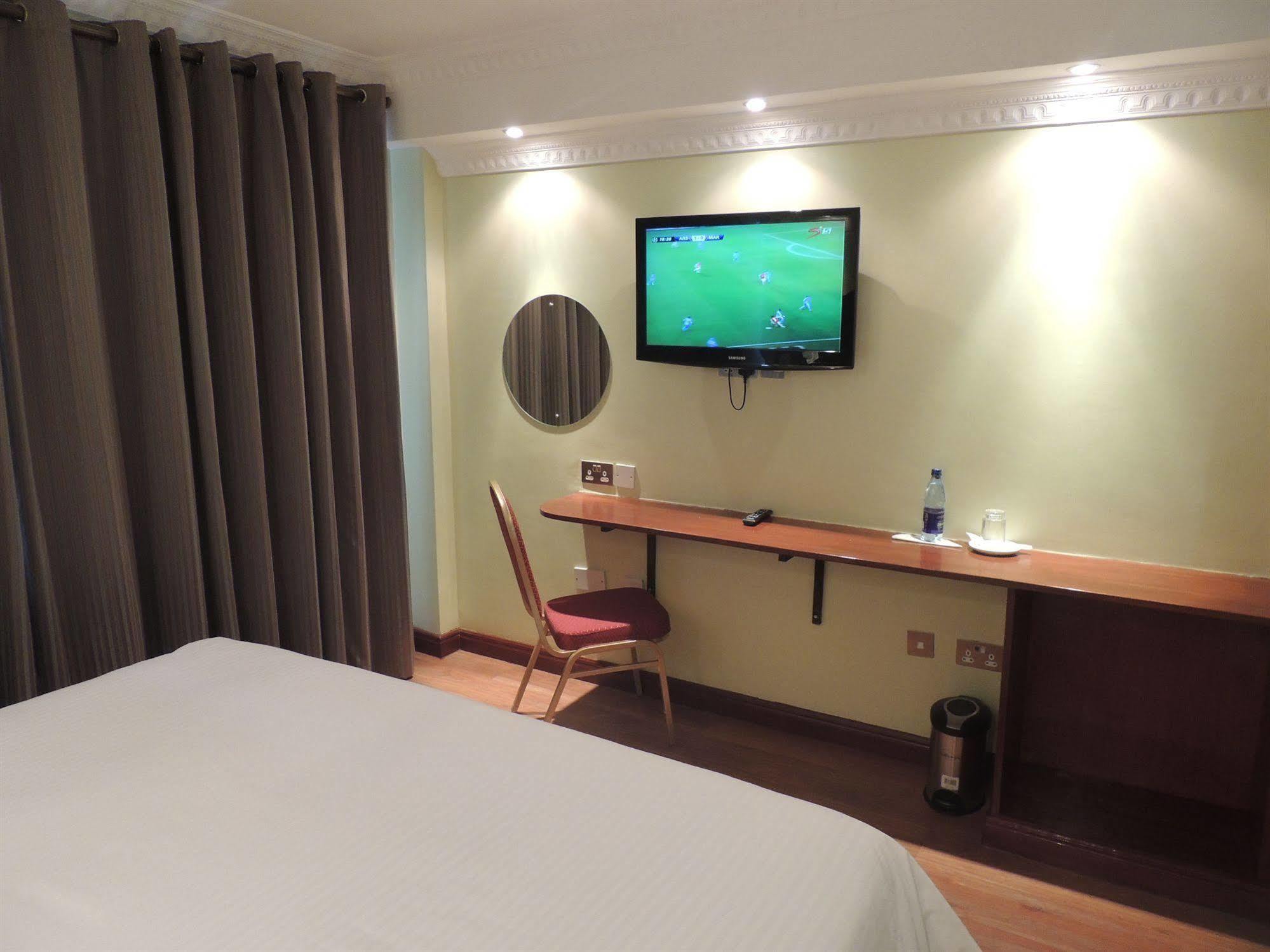 โรงแรมไนโรบี อัพเปอร์ฮิลล์ ภายนอก รูปภาพ